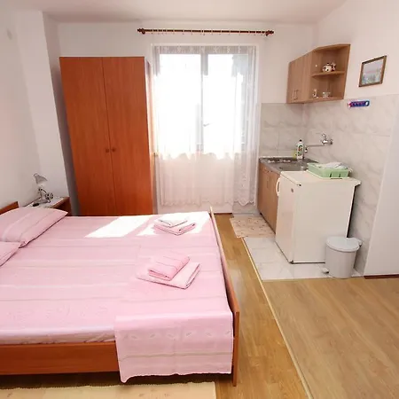 Apartment Miriana *